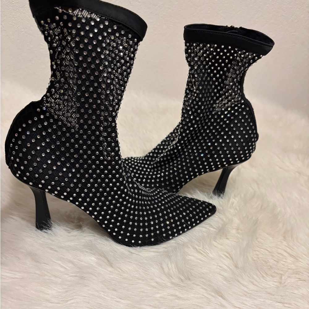NWOT Elegant Black Studded Heeled Boots - Picture 5 of 9